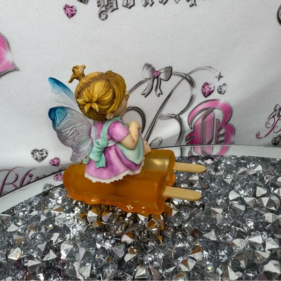 The little kitchen fairies Adorable Fairy Figurine with Popsicle Base cool treat - Picture 2 of 6